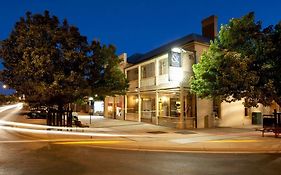 Cobb & Co Court Boutique Hotel